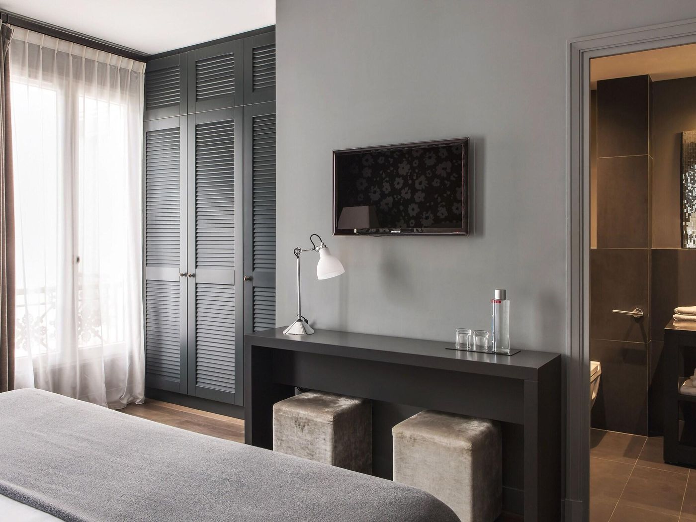 New-Hotel-Roblin-Room-6