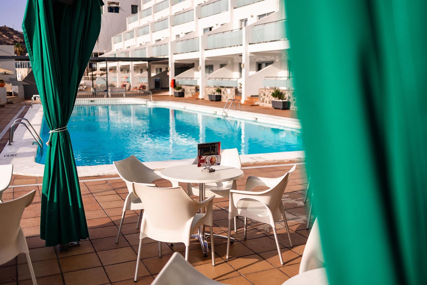 Servatur-Castillo-de-Sol-Bar-6