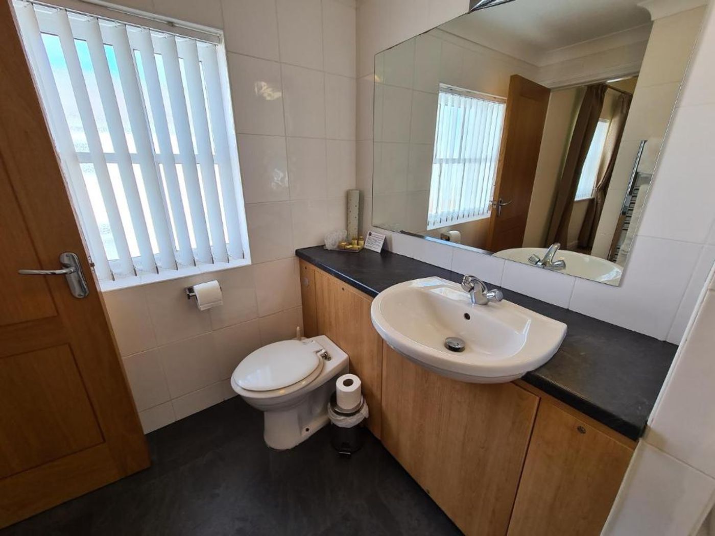 The Royal Hotel-United Kingdom-Liverpool-Room-7