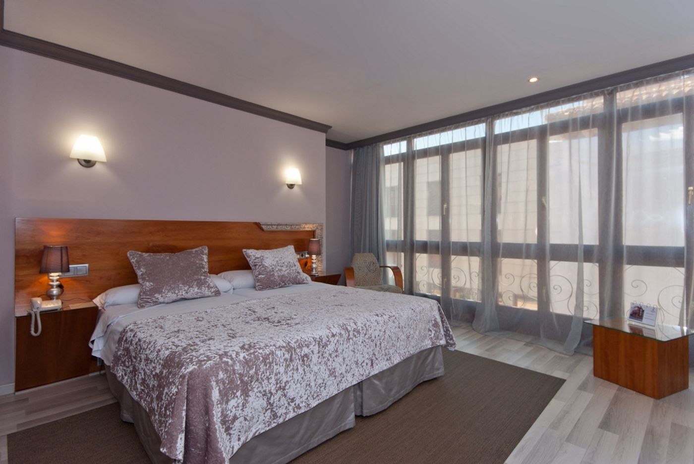 Vetusta-Spain-OVIEDO-Room-8