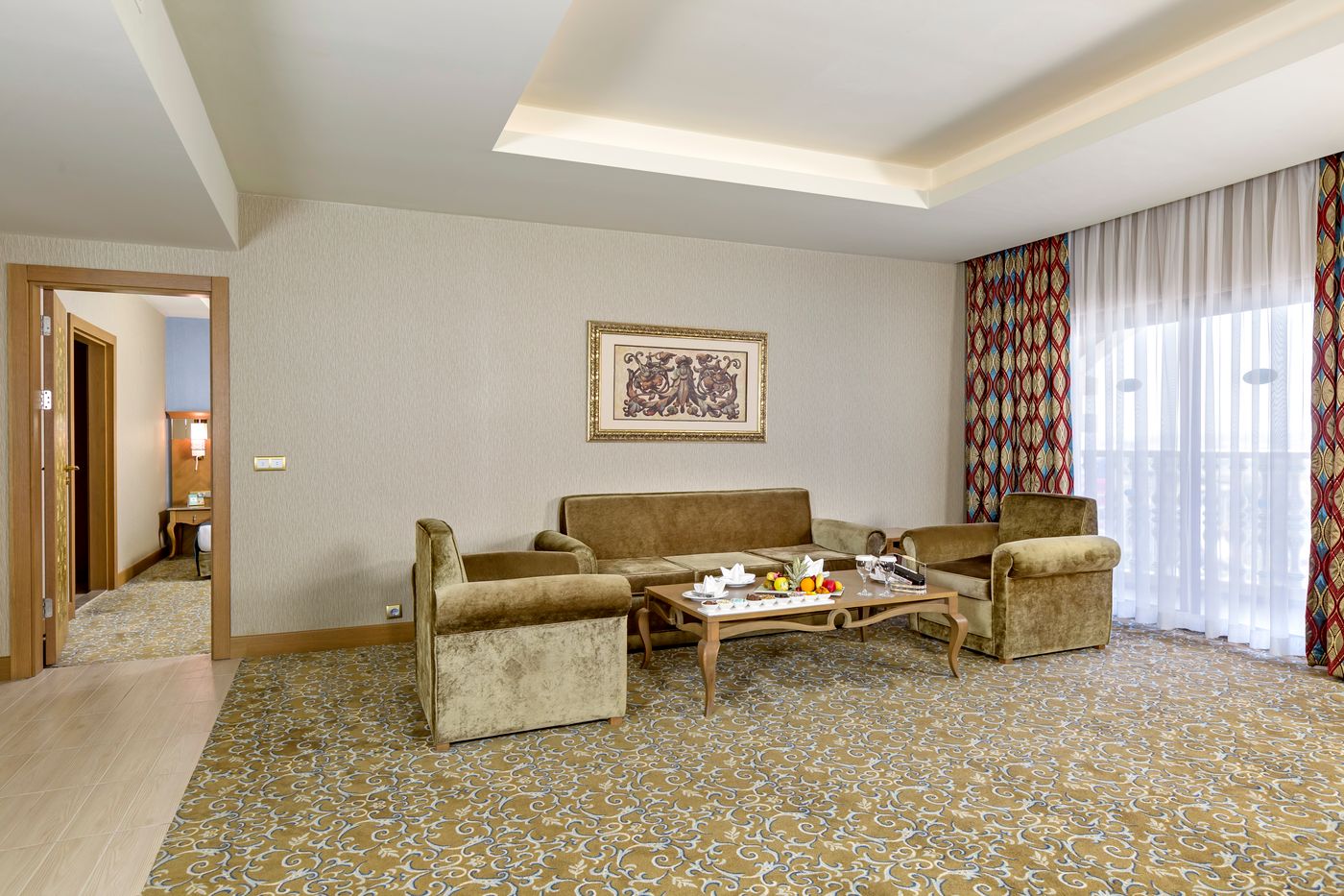 Royal-Holiday-Palace-Room-39