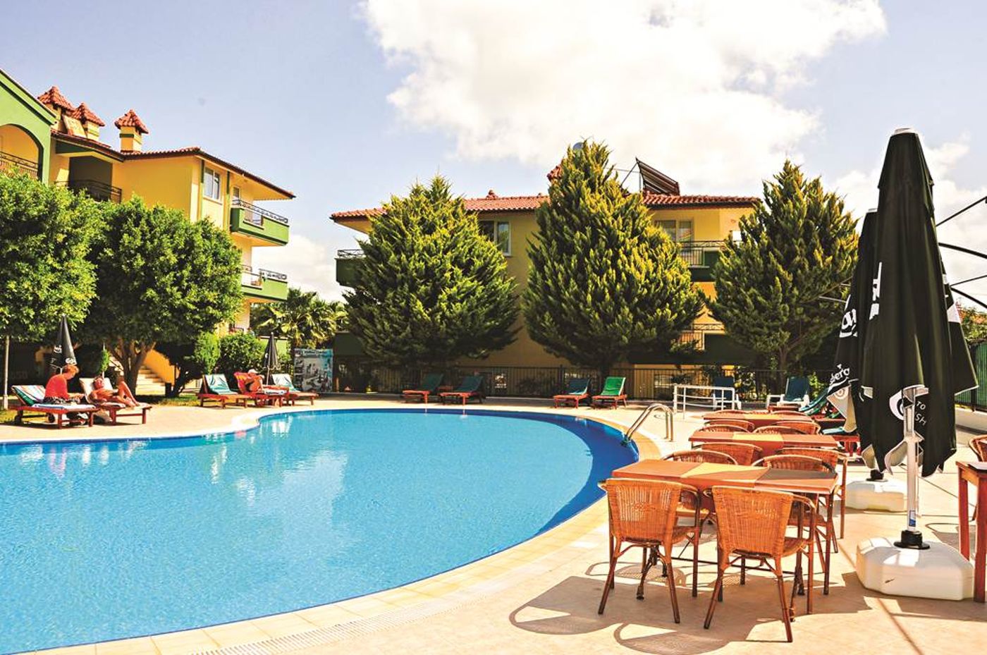 Melissa-Garden-Apart-Hotel-Pool-11