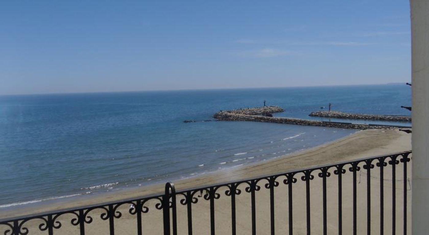 Port Saplaya Apartments