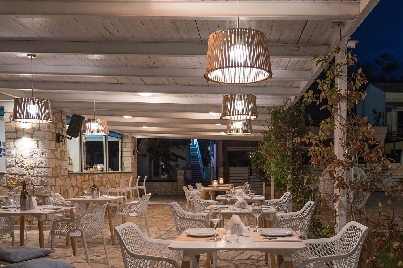 ELE-NAS-bohotel---Annex-Apartments-Restaurant-19