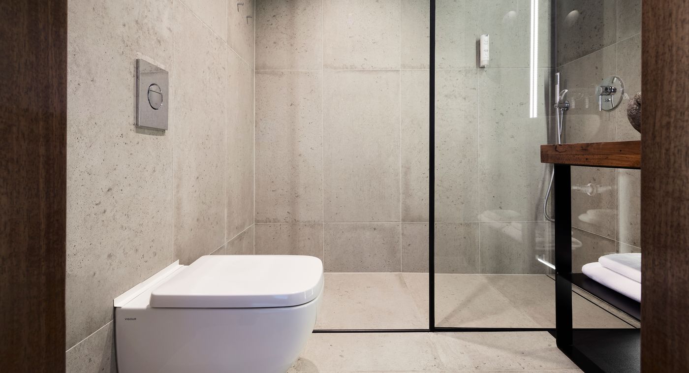 New-Port-Hotel-Room-27