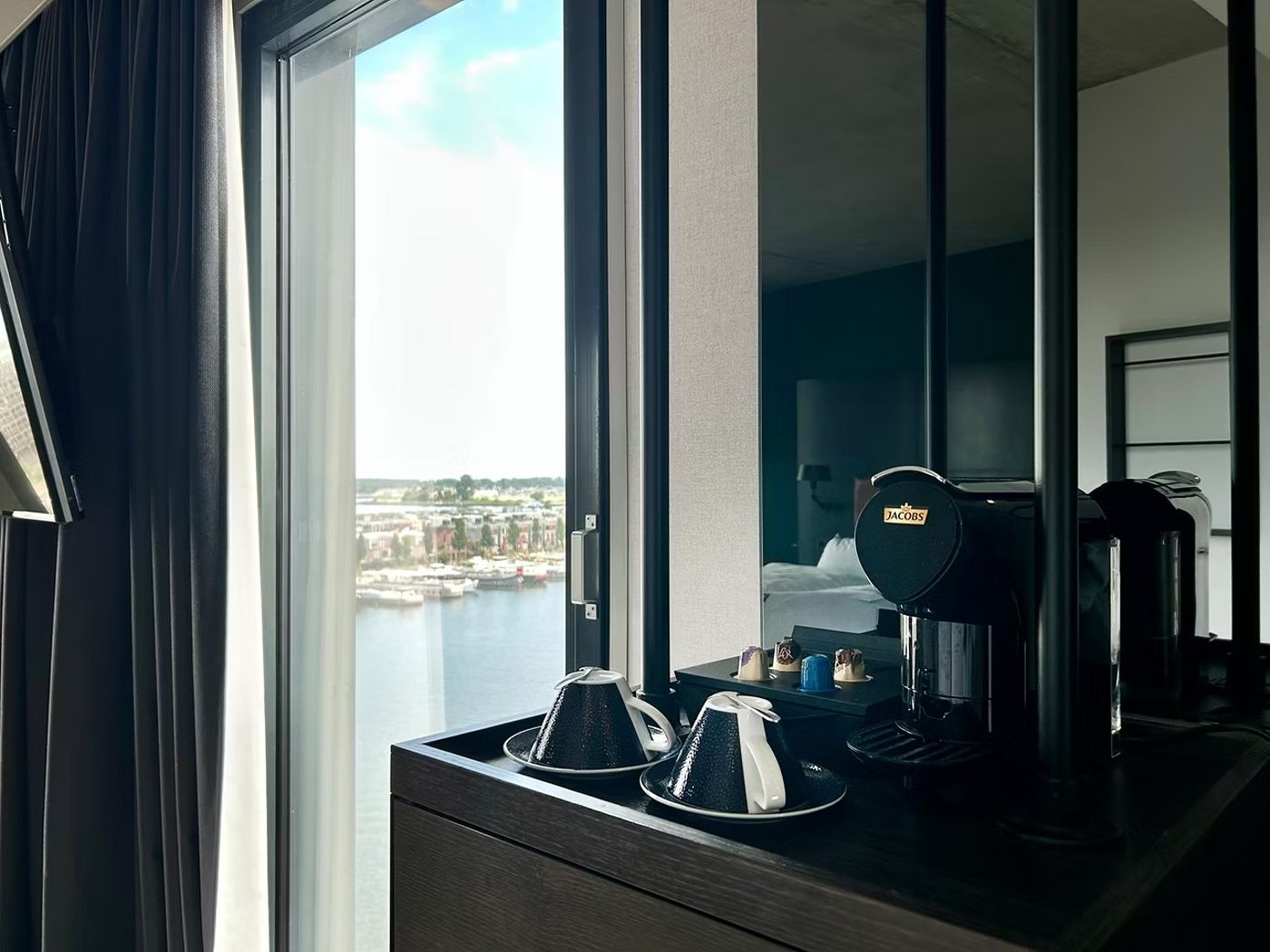 Holiday-Inn---the-niu--Fender-Amsterdam-Room-6