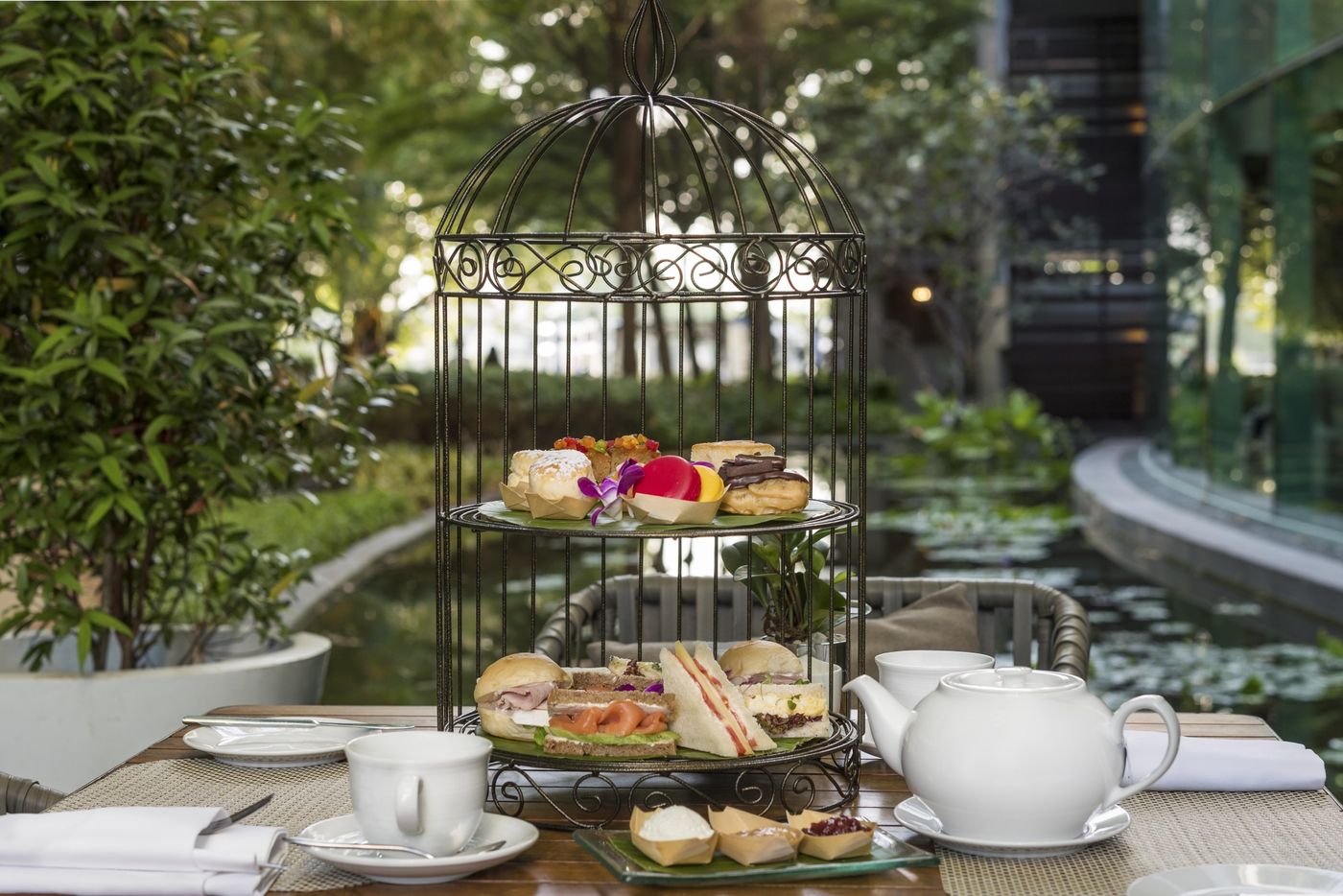 Chatrium-Hotel-Riverside-Bangkok-Lobby-83