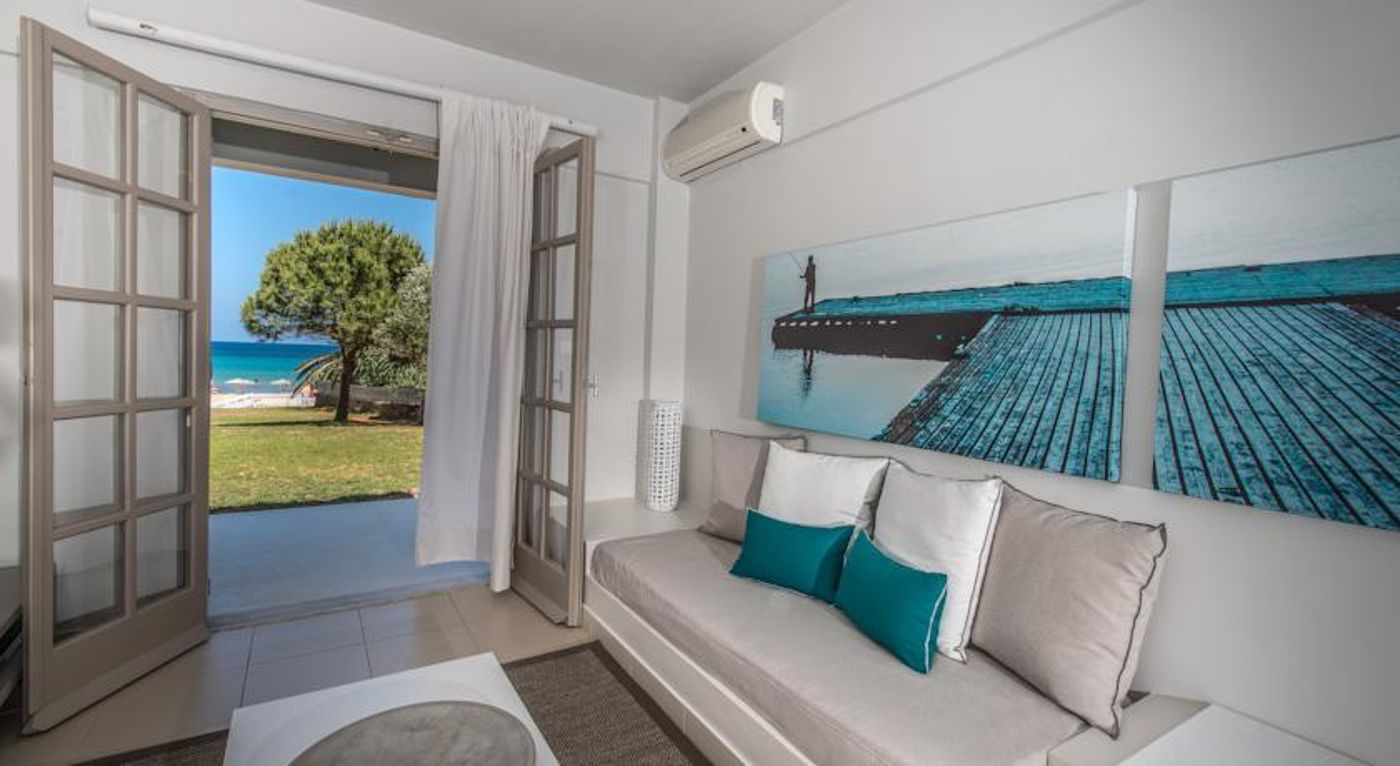 Bay Hotel And Suites