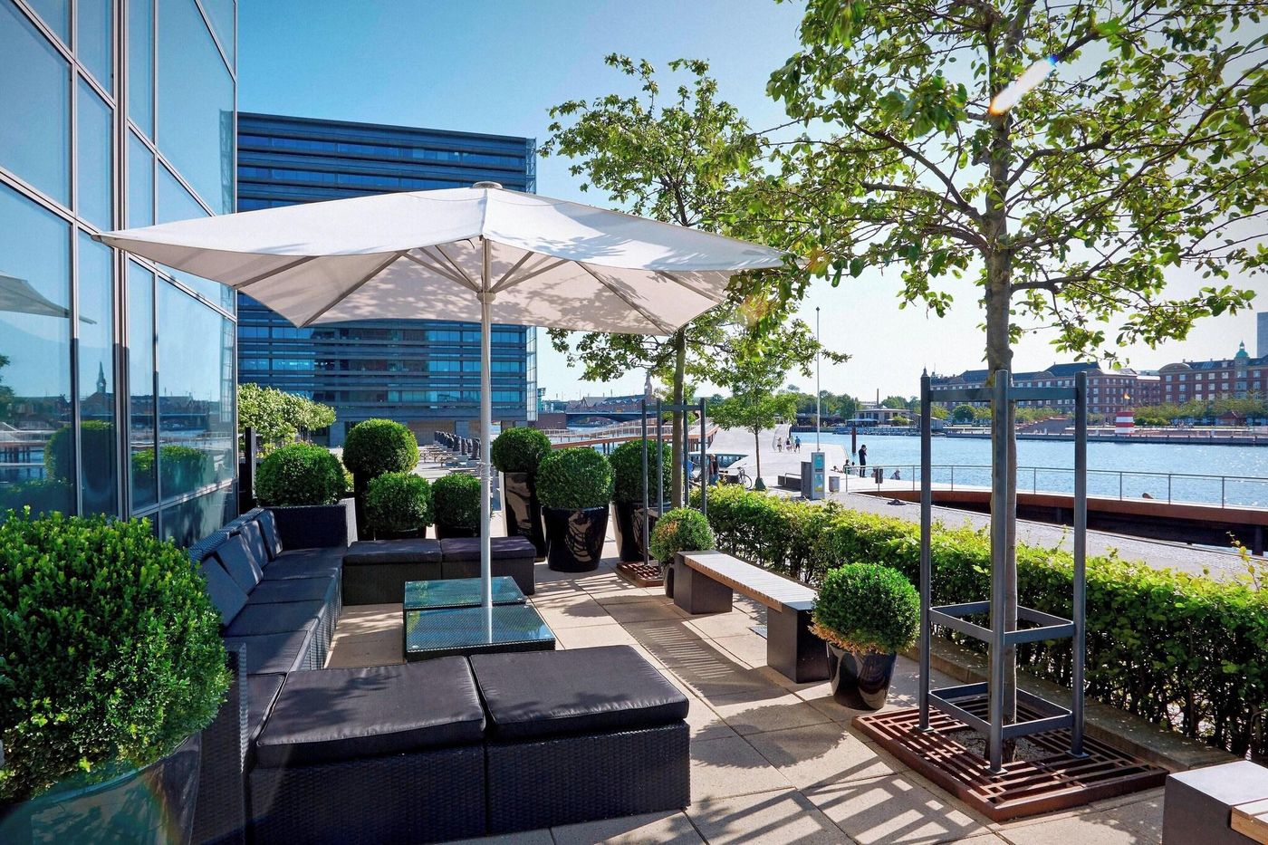 Marriott-Hotel-Copenhagen-Lobby-60