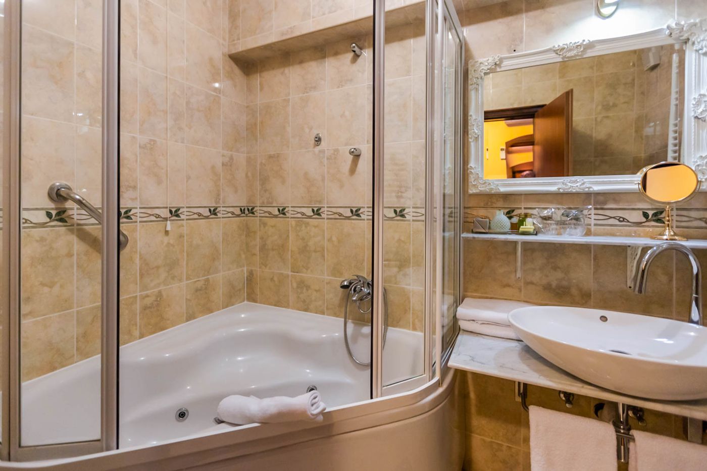 Pasike-Hotel-Room-57