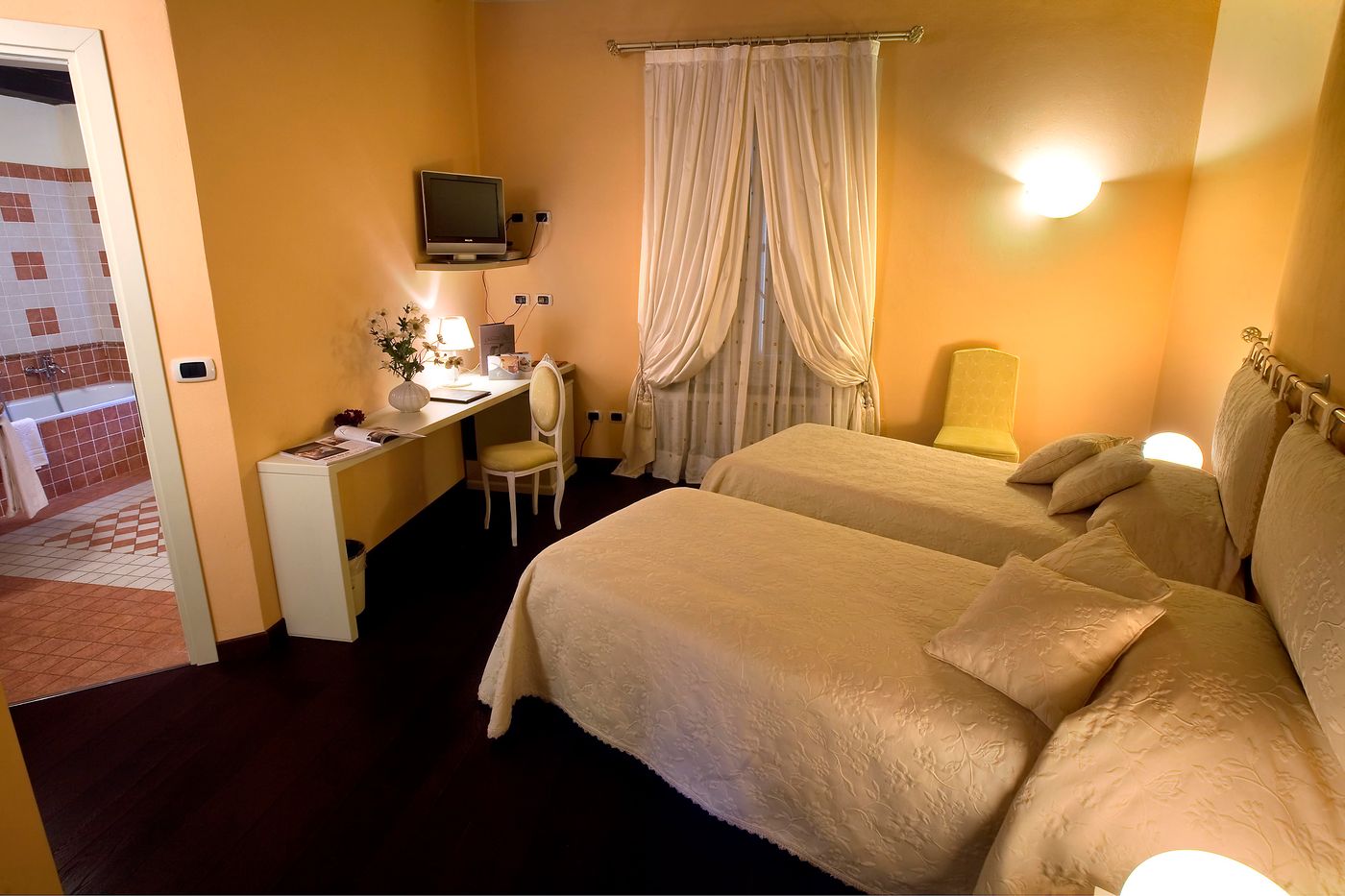 Cascina Di Corte - Italy - VENARIA REALE - Room - 4