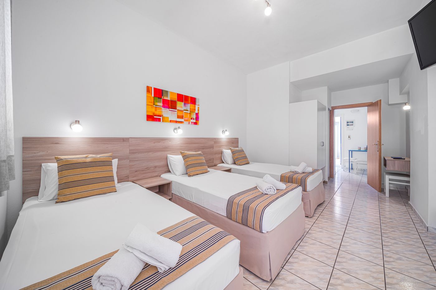 Happy-Days-Studios-Room-21