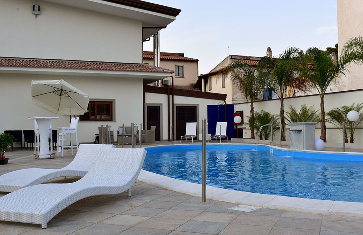 Hotel-Riviera-Azzurra-Pool-2