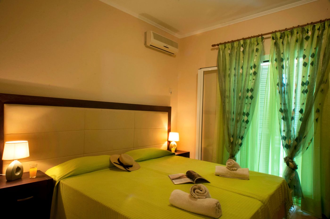 Fouxia-Apartments-and-Studios-Room-42