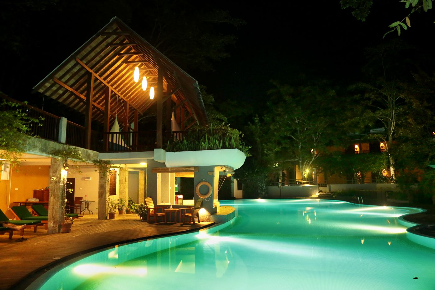 Grand-Udawalawe-Safari-Resort-Pool-8