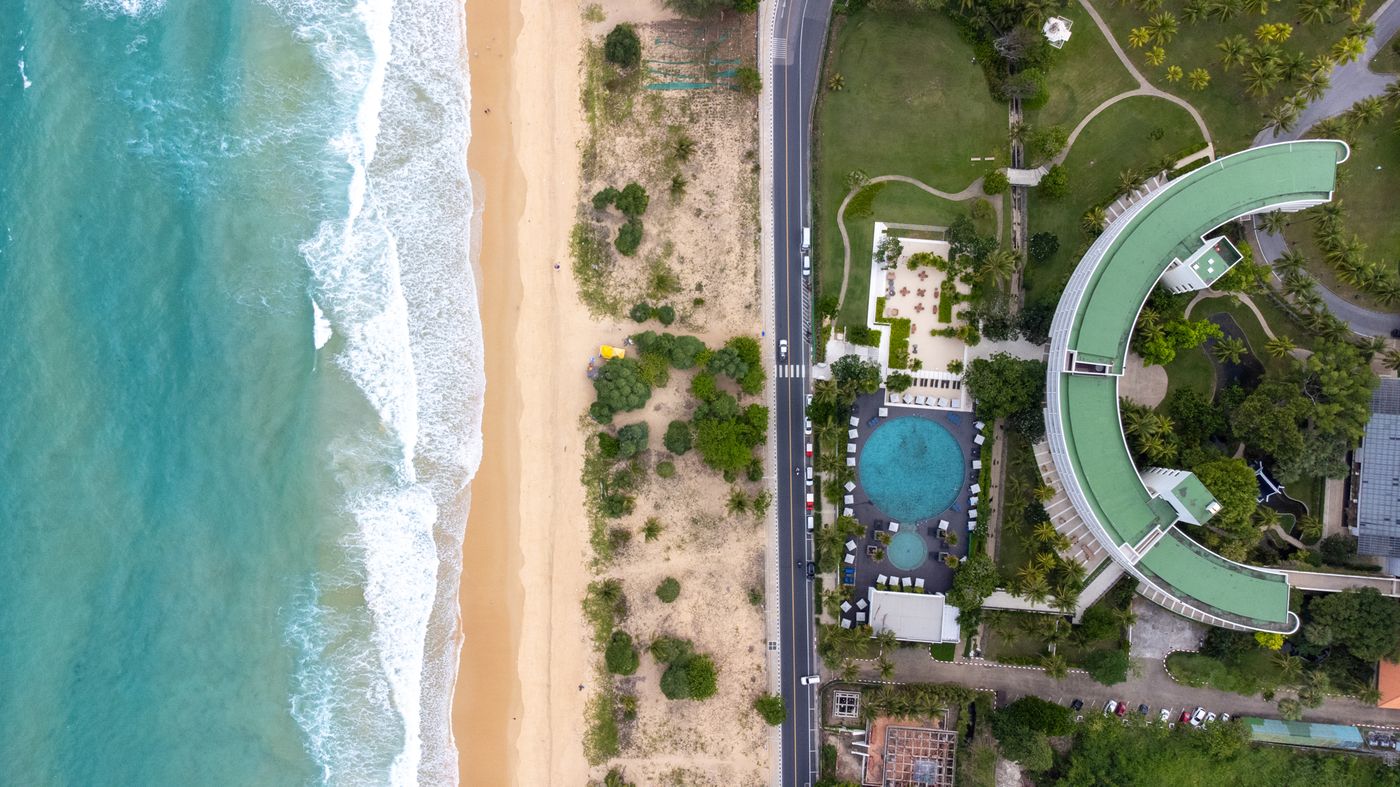 Hilton-Phuket-Arcadia-Resort---Spa-Beach-10