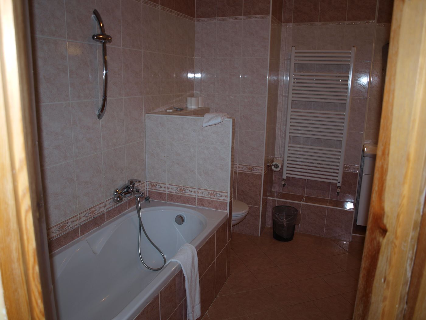 King-George-Hotel-Room-18