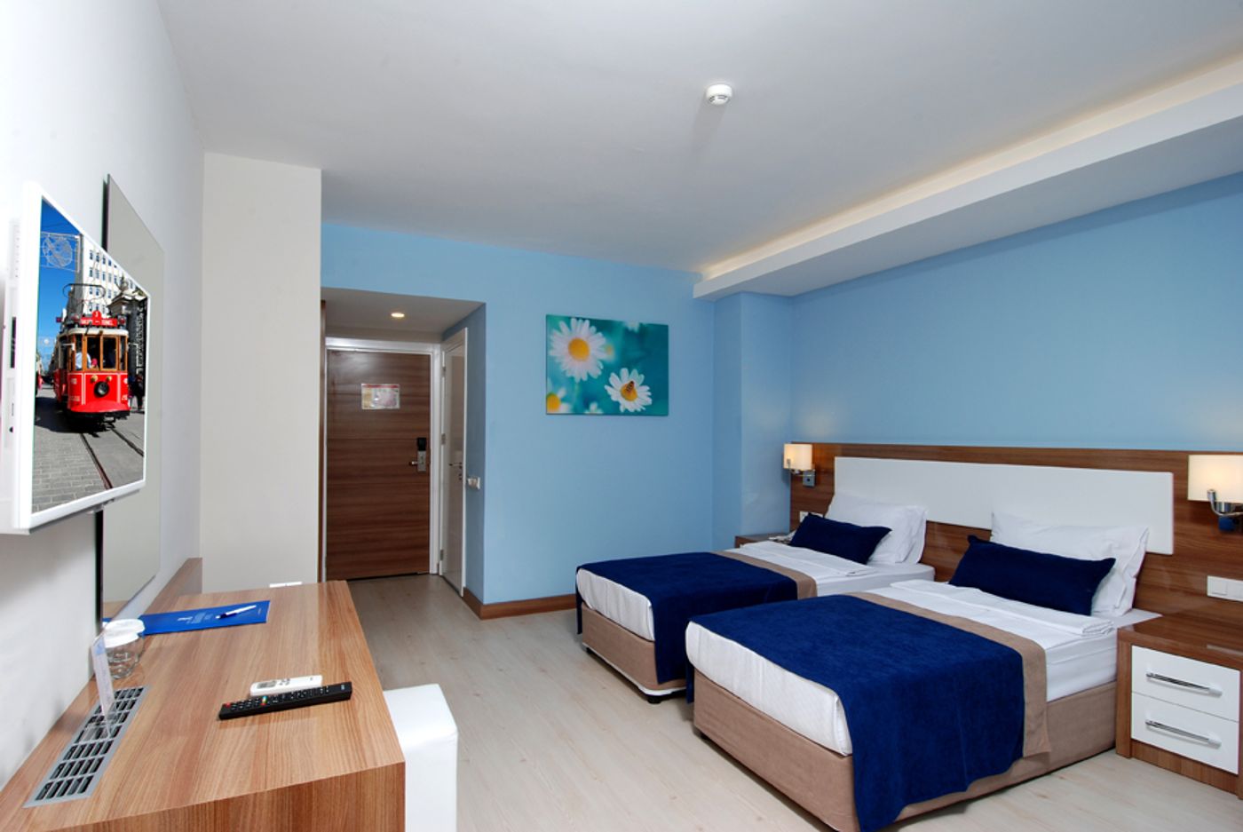 Kleopatra-Ramira-Hotel-Room-15