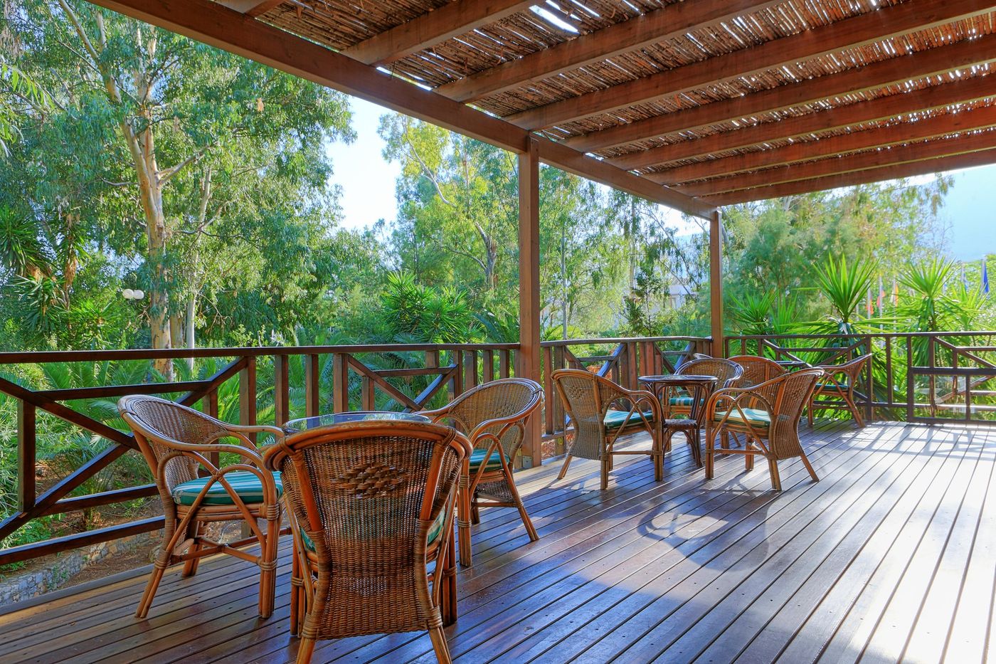 Apollonia-Beach-Terrace-10