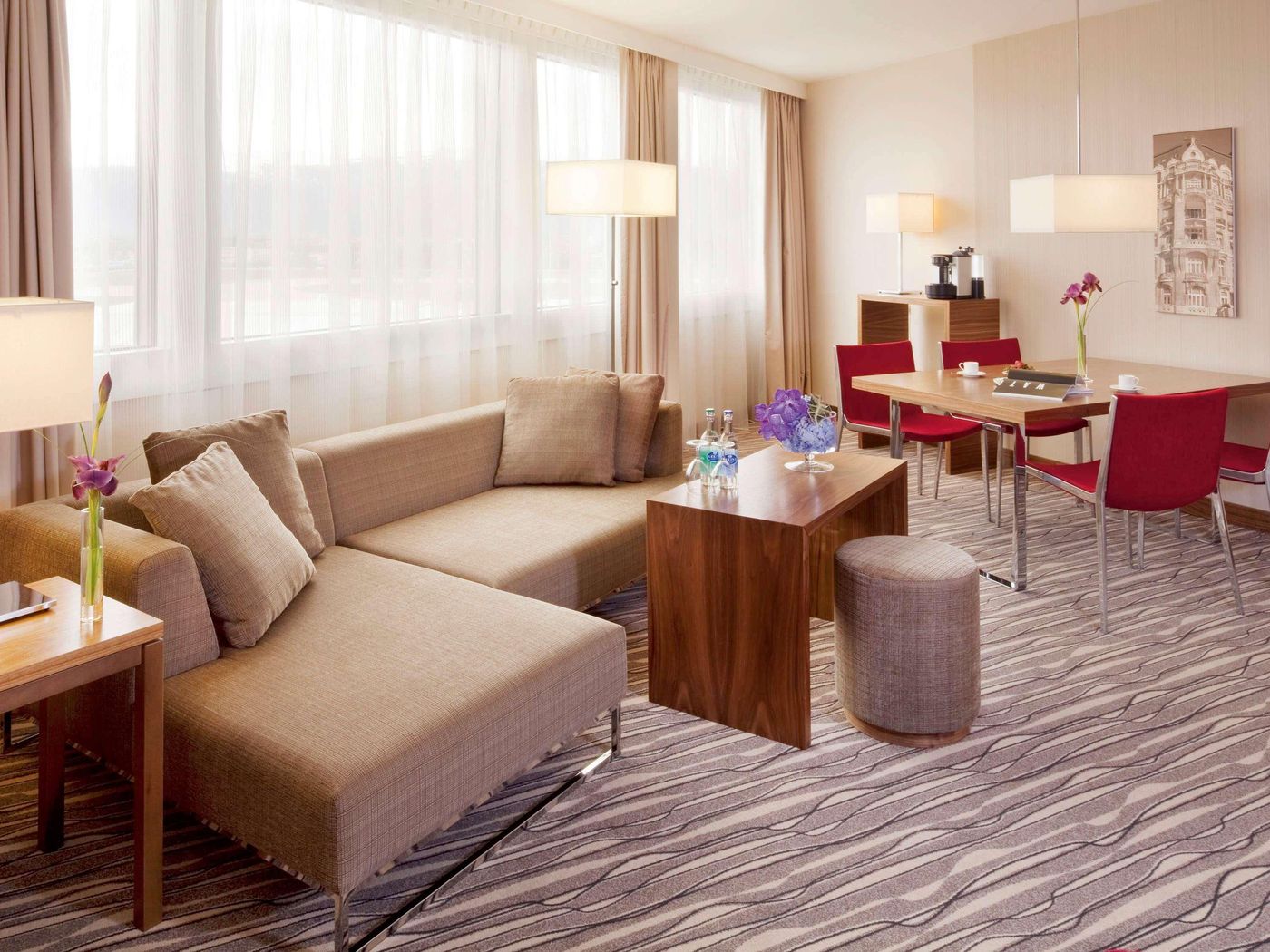 Movenpick-Hotel-And-Casino-Geneva-Room-6