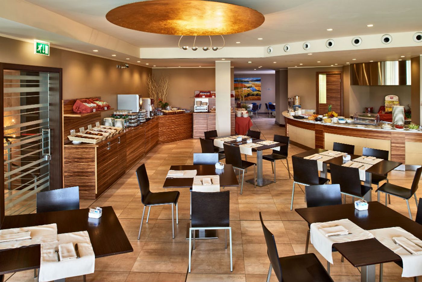 Cruise-Italy-MONTANO LUCINO-Lobby-7