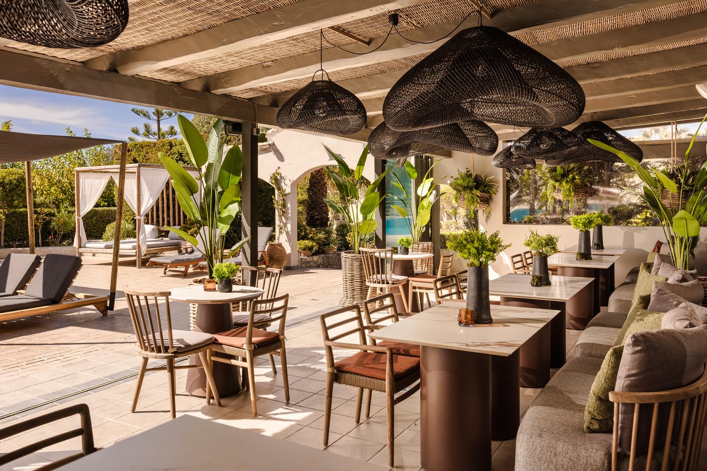 Avithos-Resort-Restaurant-22