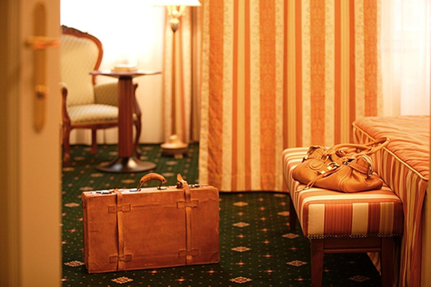 Humboldt Park-Czech Republic-KARLSBAD-Room-9