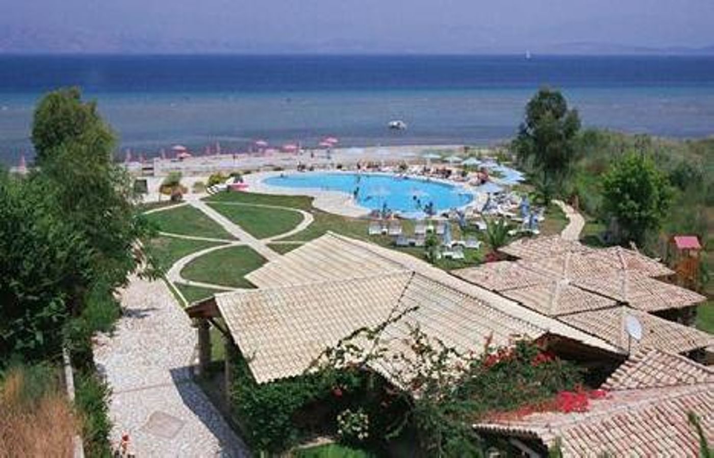 Chrismos Luxury Suites & Studios