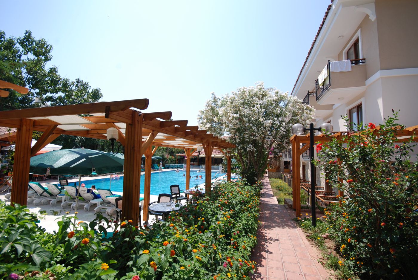 Perdikia-Beach-Hotel-General-view-1