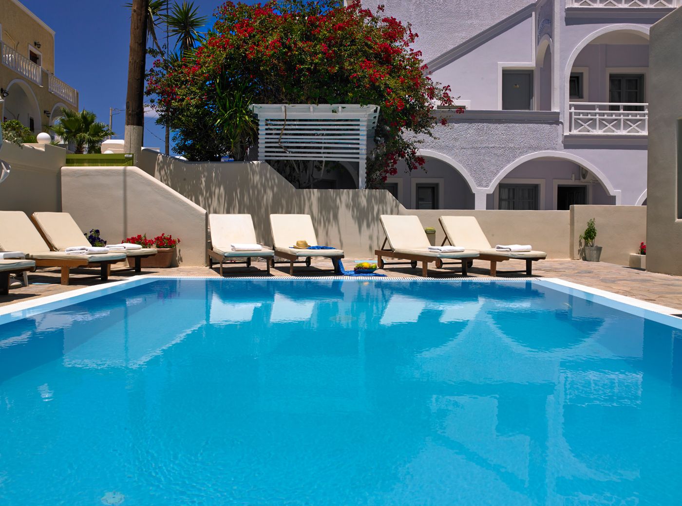 Studios-Marios-Pool-7