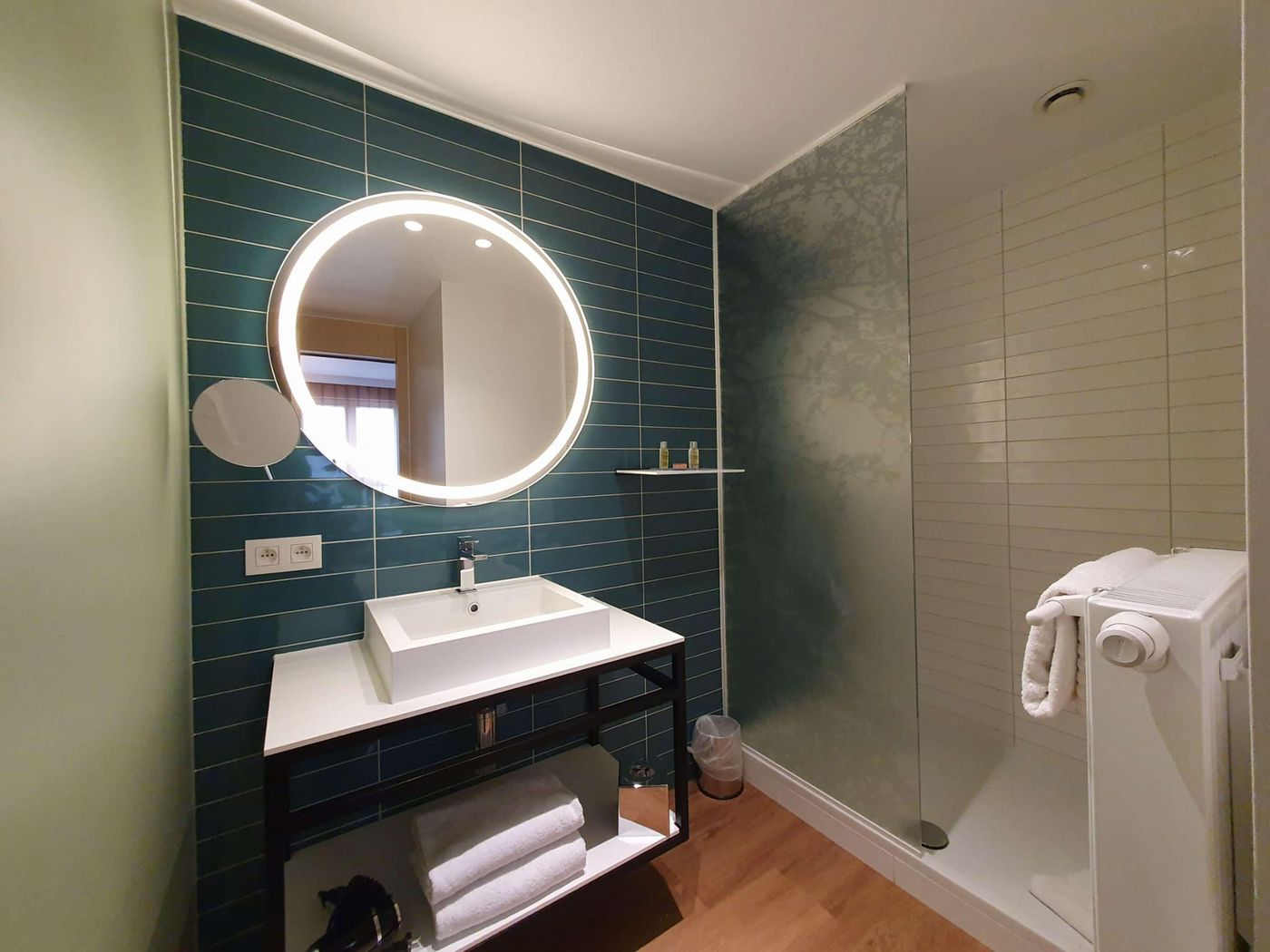 Hilton-Garden-Inn-Brussels-City-Centre-Room-43