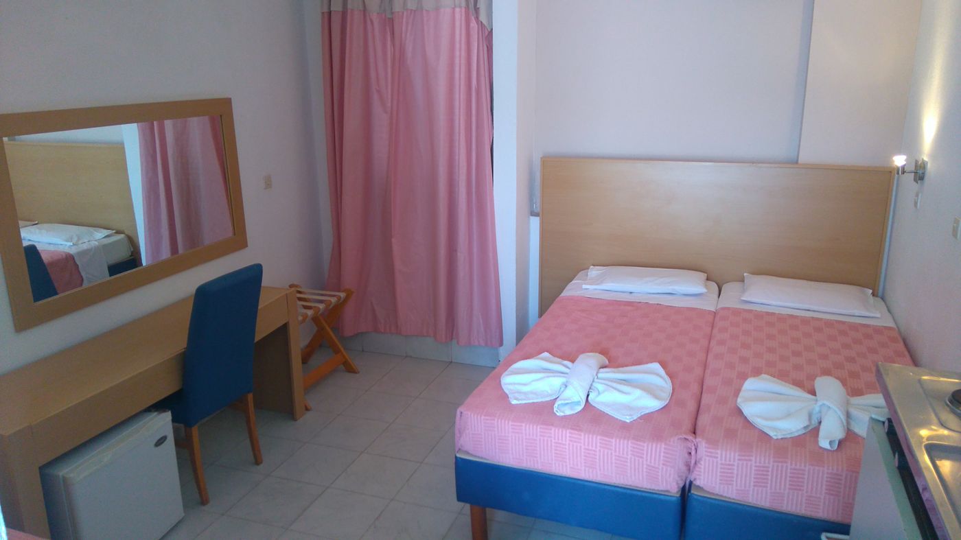 Kallithea-Sun---Sky-Room-28