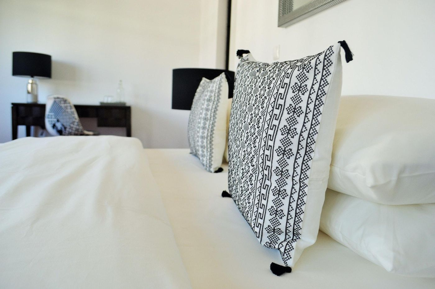 Feeling-Eduardo-Vii-Room-8