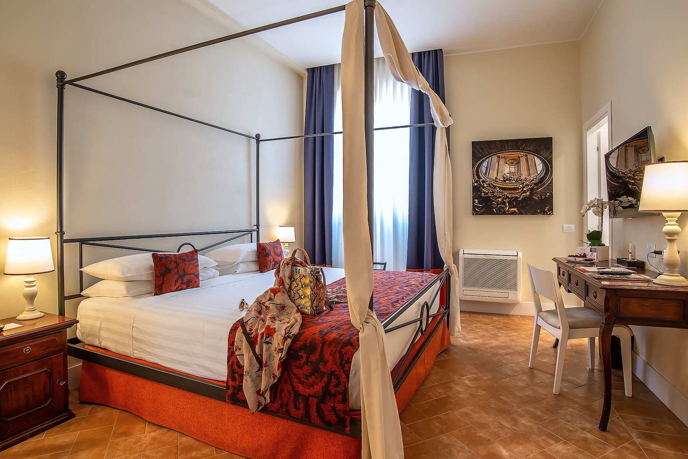 Donna-Camilla-Savelli-Room-4