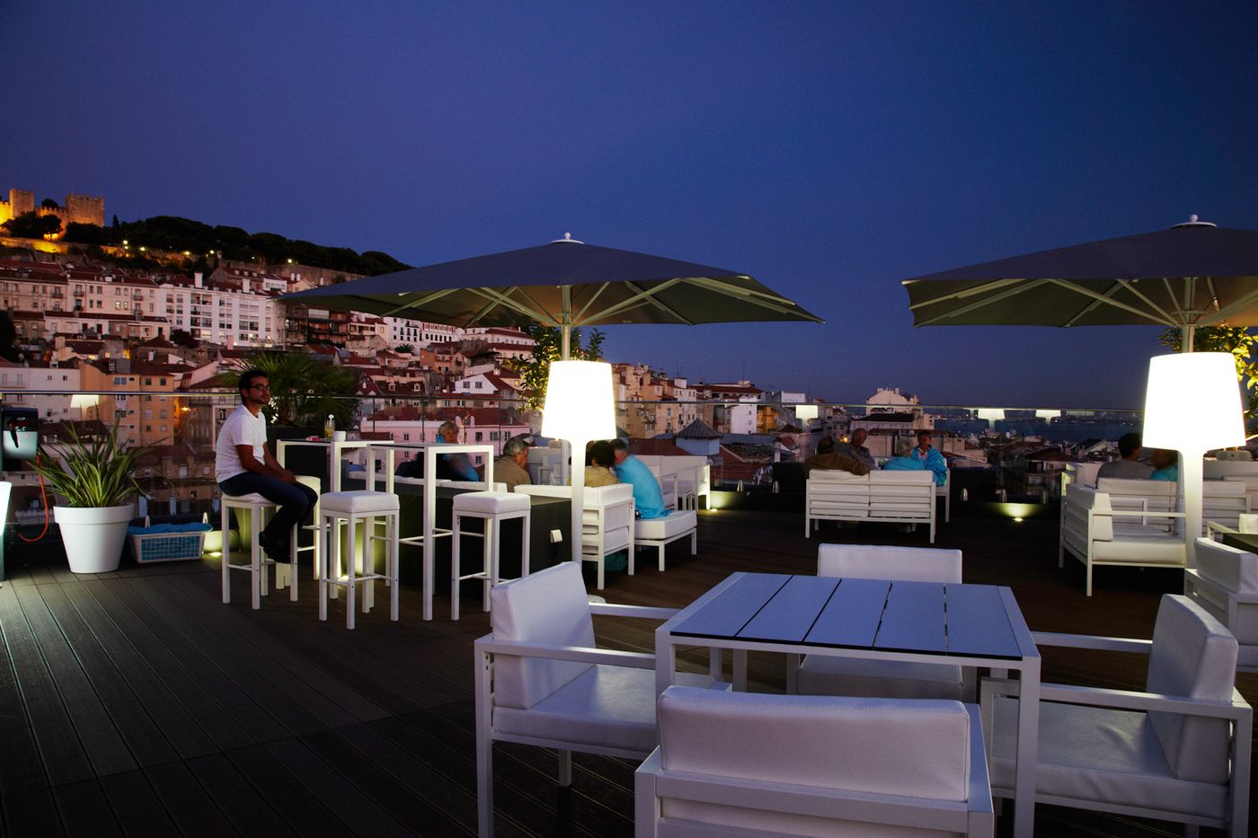 Hotel-Mundial-Terrace-53