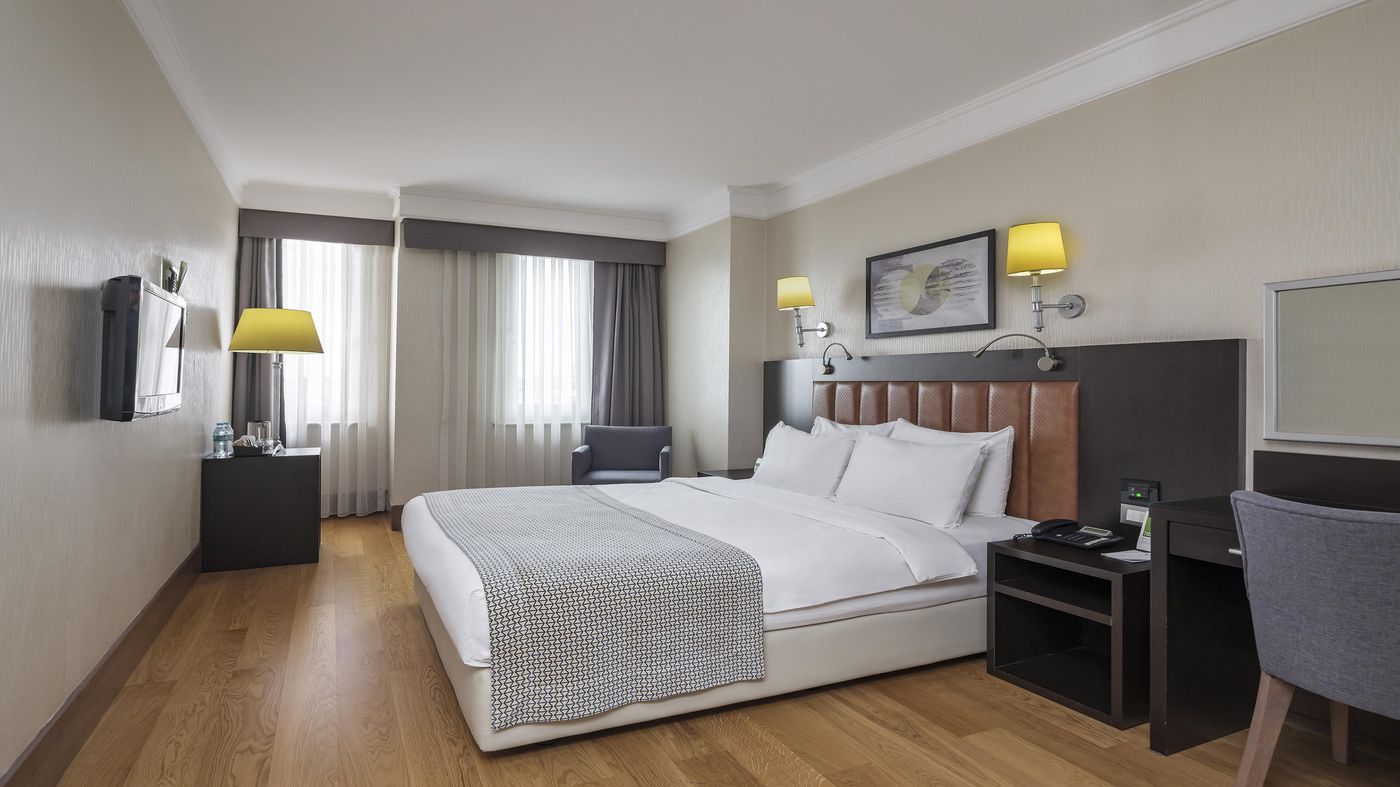 Holiday-Inn-Istanbul-Old-City-Room-22