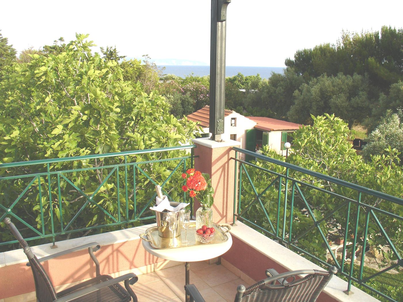 Monambeles-Villas-Room-71