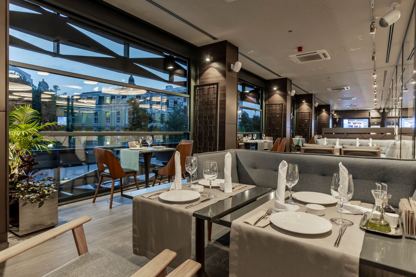 Bulgaria-Restaurant-28