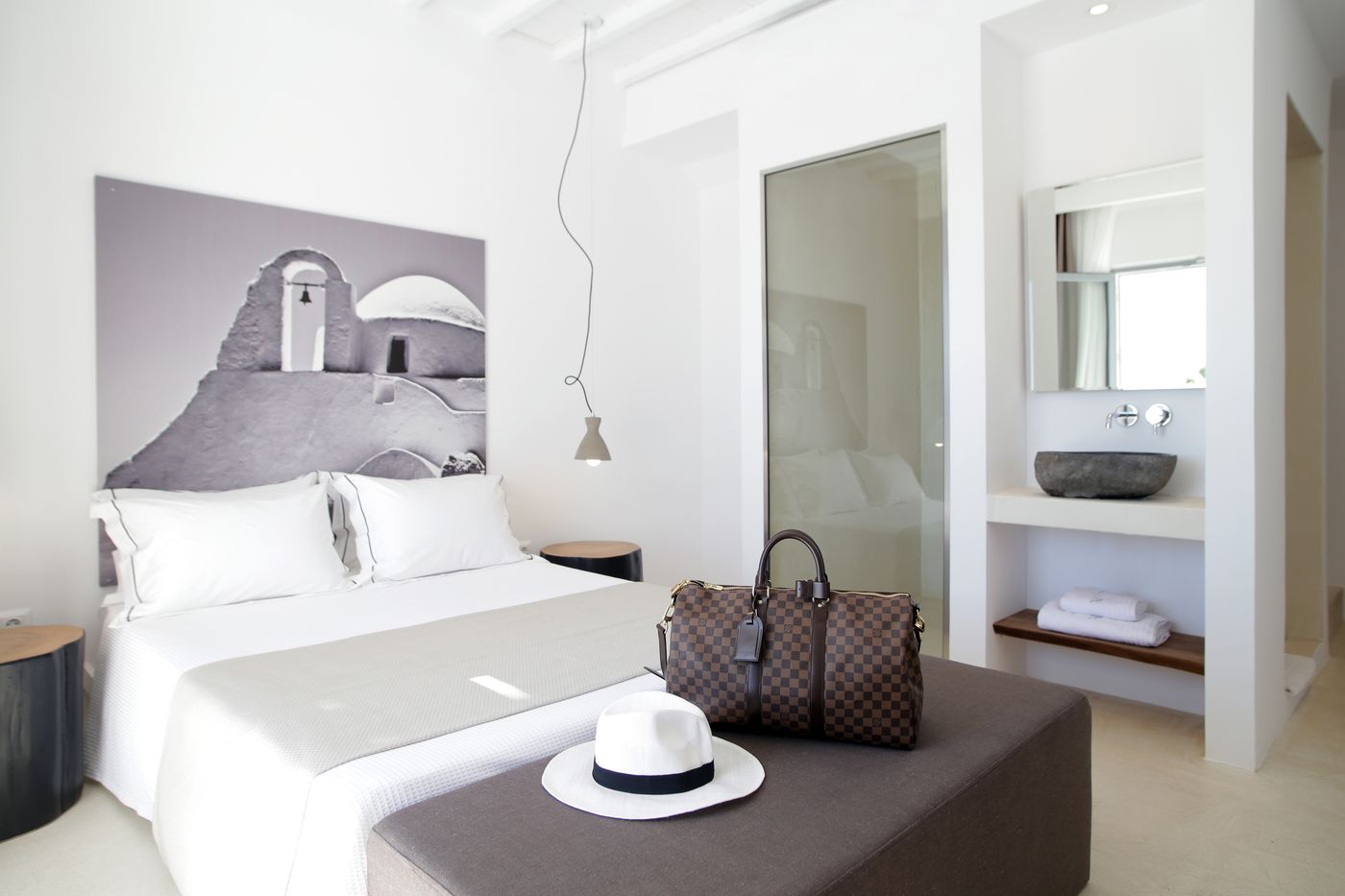 Livin-Mykonos-Hotel-Room-31