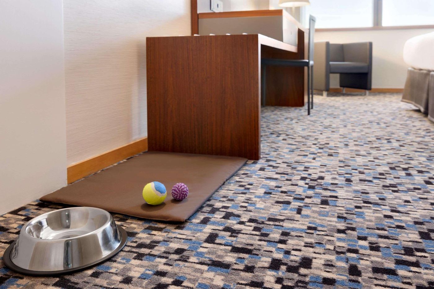 Ramada-by-Wyndham-Lisbon-General-view-54