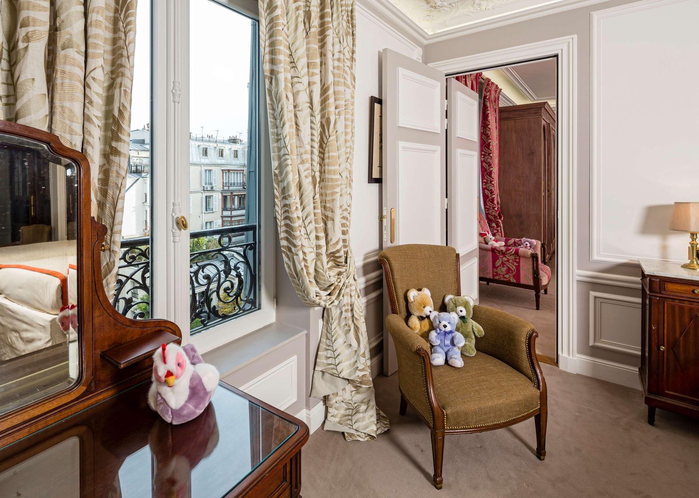 Regina-Hotel-Room-24