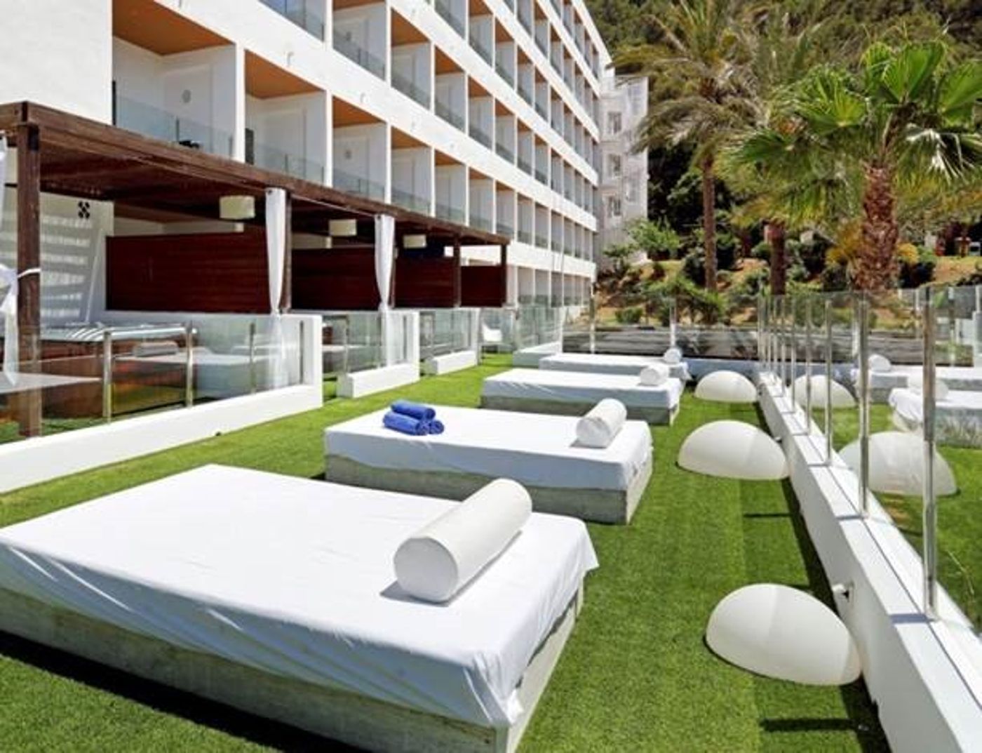 Palladium Hotel Cala Llonga - Adults Only