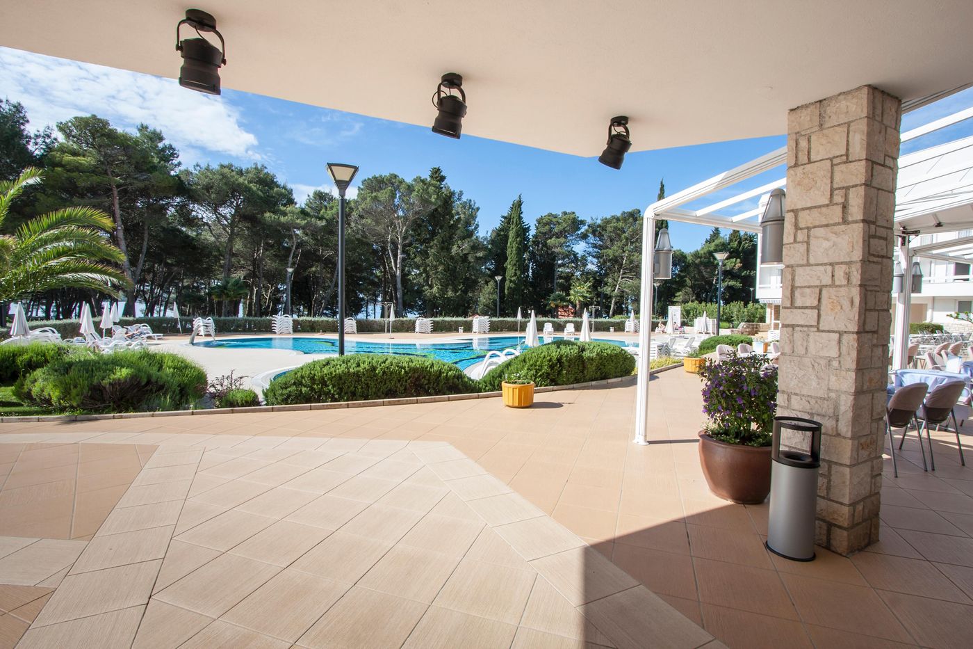 Hotel-Laguna-Terrace-3