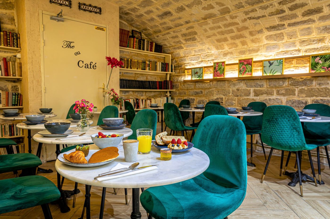 Hotel-Romance-Malesherbes-by-Patrick-Hayat-Restaurant-11