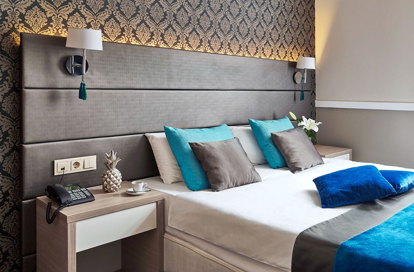 Hotel-Central-Basilica-Room-6