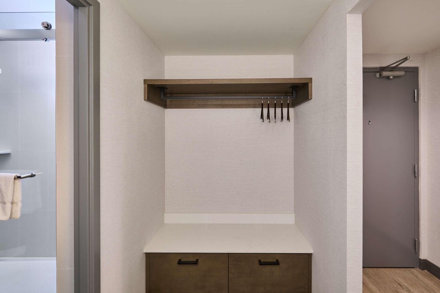 Doubletree-by-Hilton-Buena-Park-Room-37