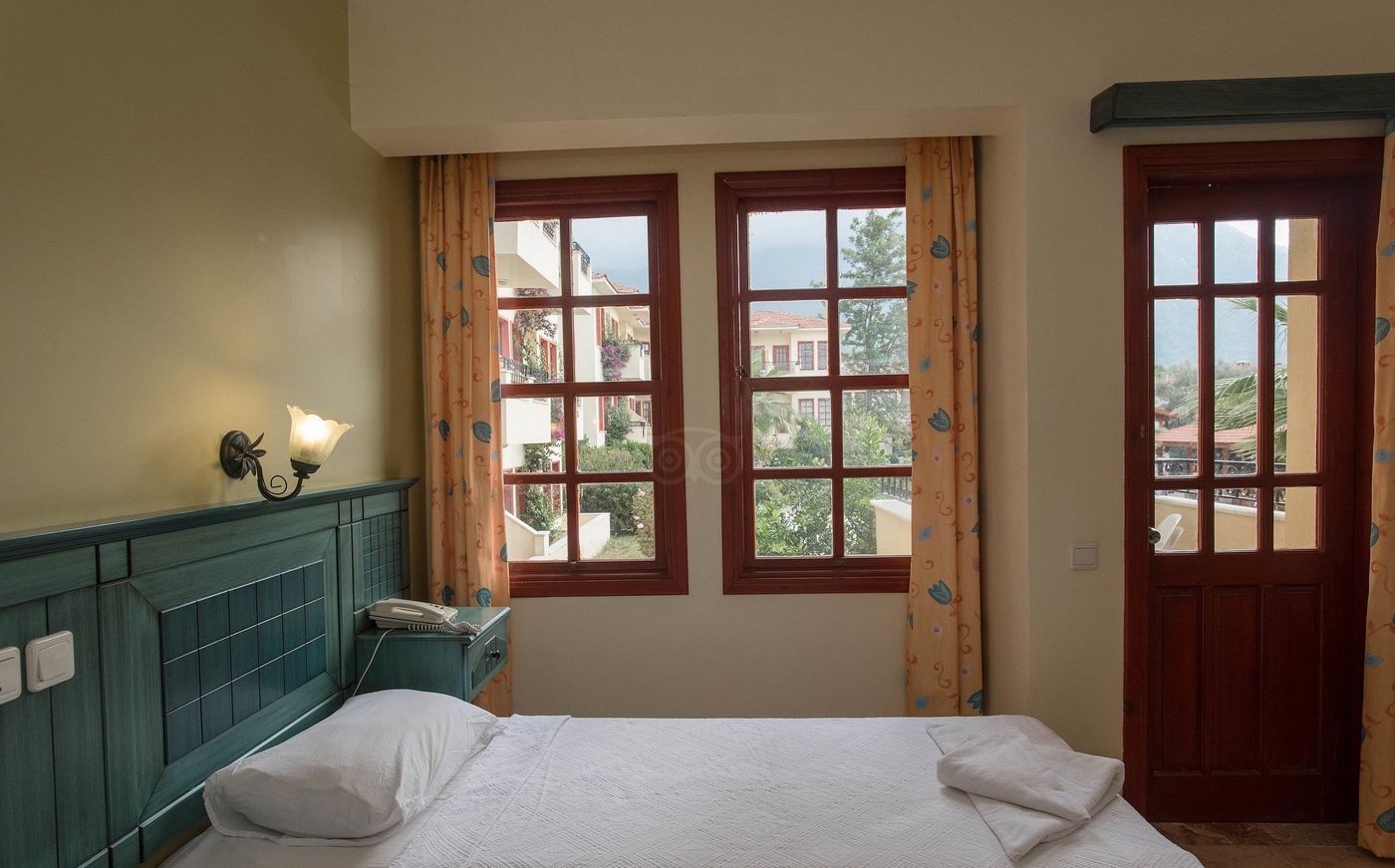 Celay-Hotel-Room-20