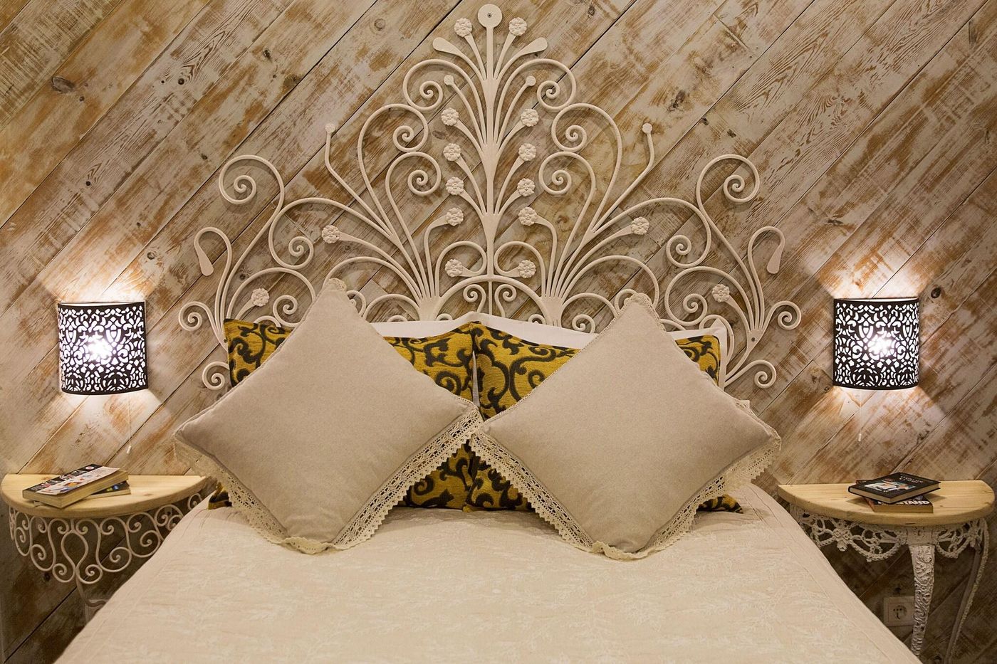 Ninho-Saloio-Room-34