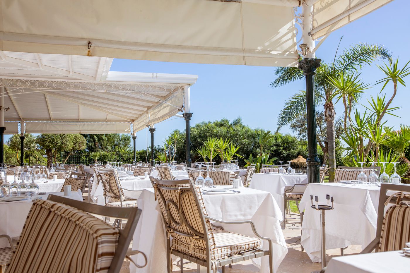 Hipotels-Barrosa-Palace-Restaurant-18