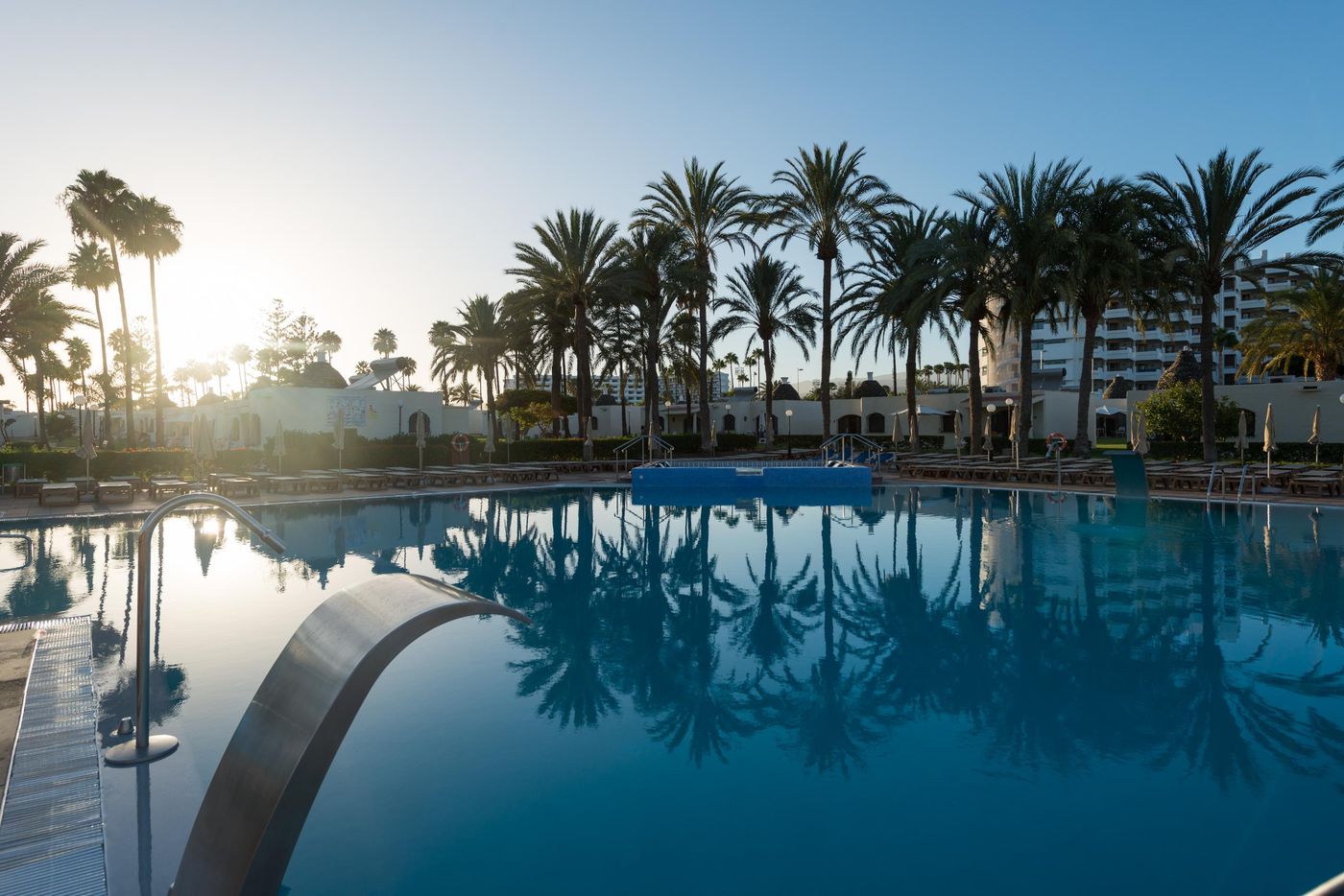 HD-Parque-Cristobal-Gran-Canaria-Pool-2